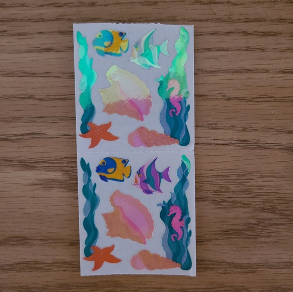 A Bundle of Random Vintage 90s Sandylion Stickers - Picture 4 of 6